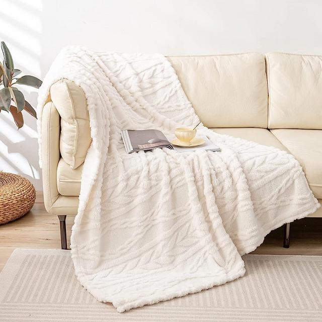 YUSOKI Sherpa Fleece Throw Blanket-3D Stylish Design Super Soft Fuzzy Cozy Warm Blanket Thick Plush Fluffy Furry Blankets for Teen Girls Women Couch Bed Sofa Chair Men Boys Gift(Ivory,50"x65")