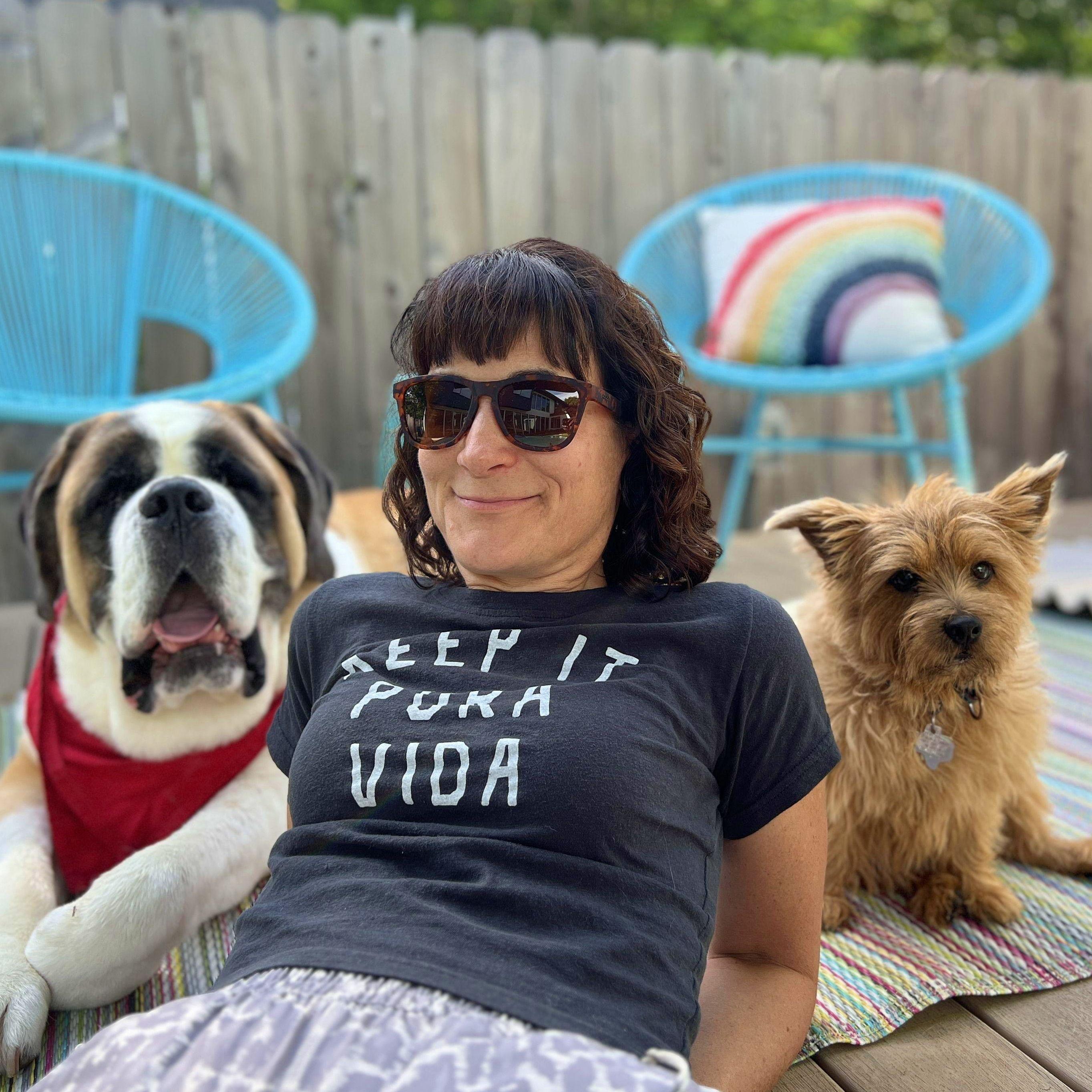 Sun’s out, dogs out. 🐾