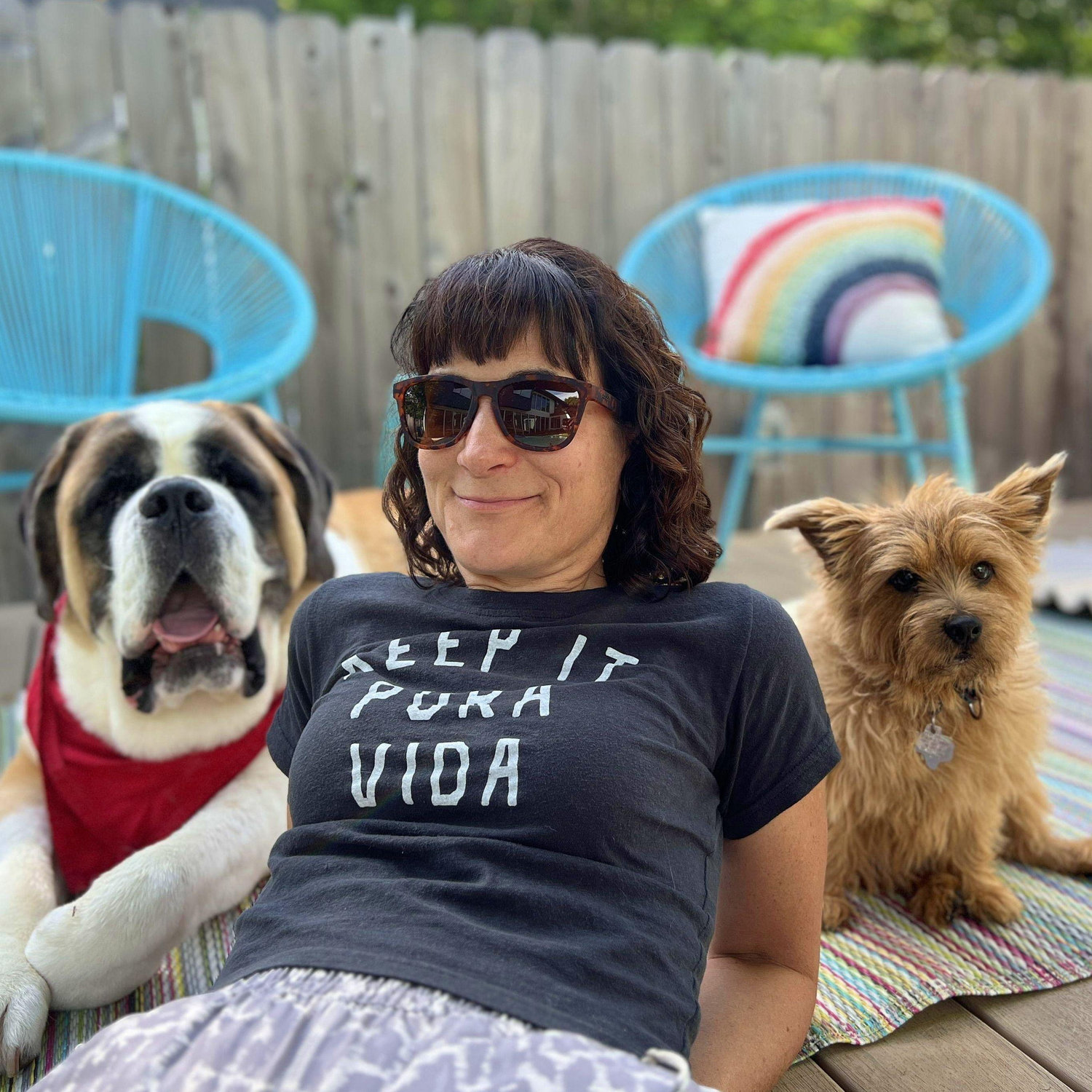 Sun’s out, dogs out. 🐾
