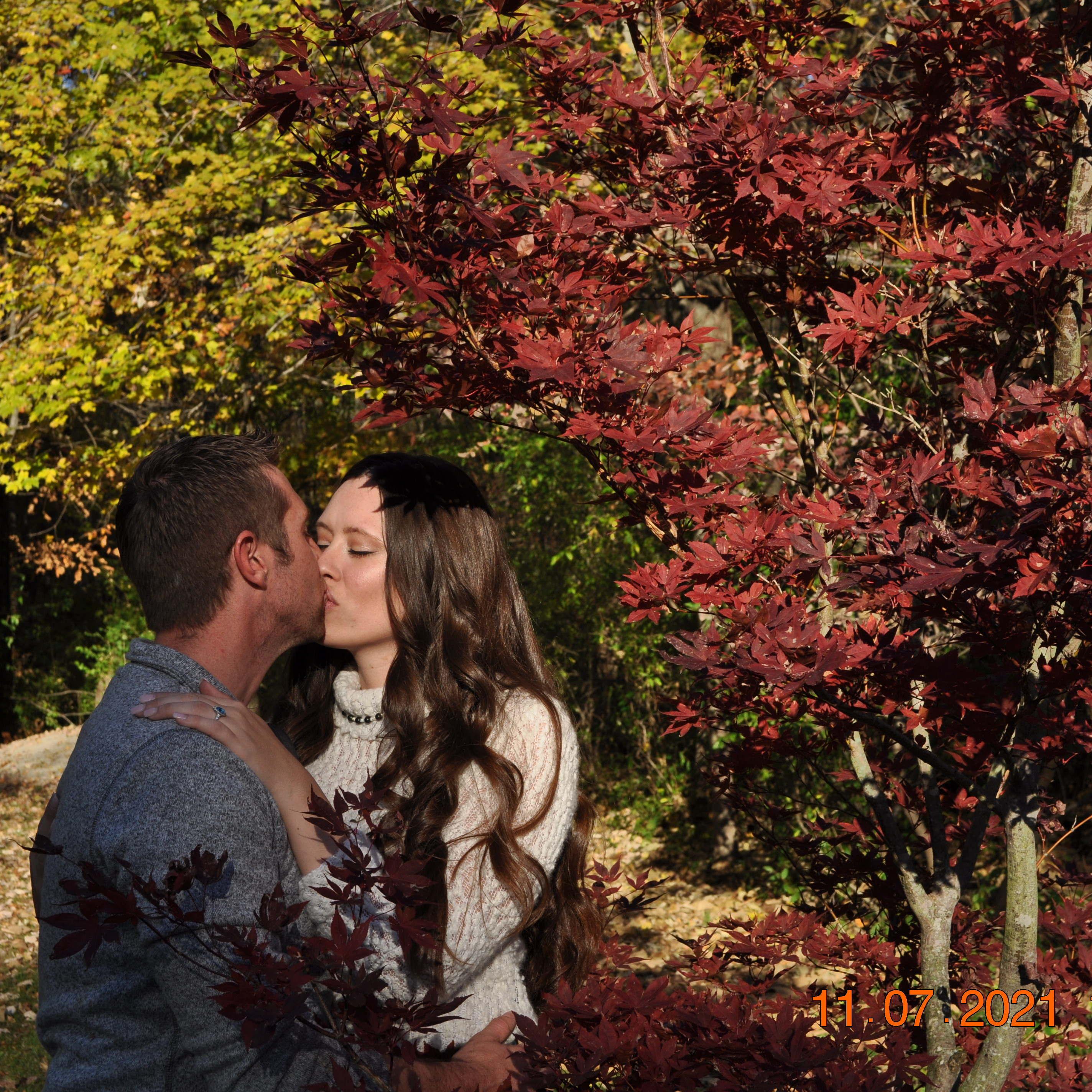 Kisses in the sunshine