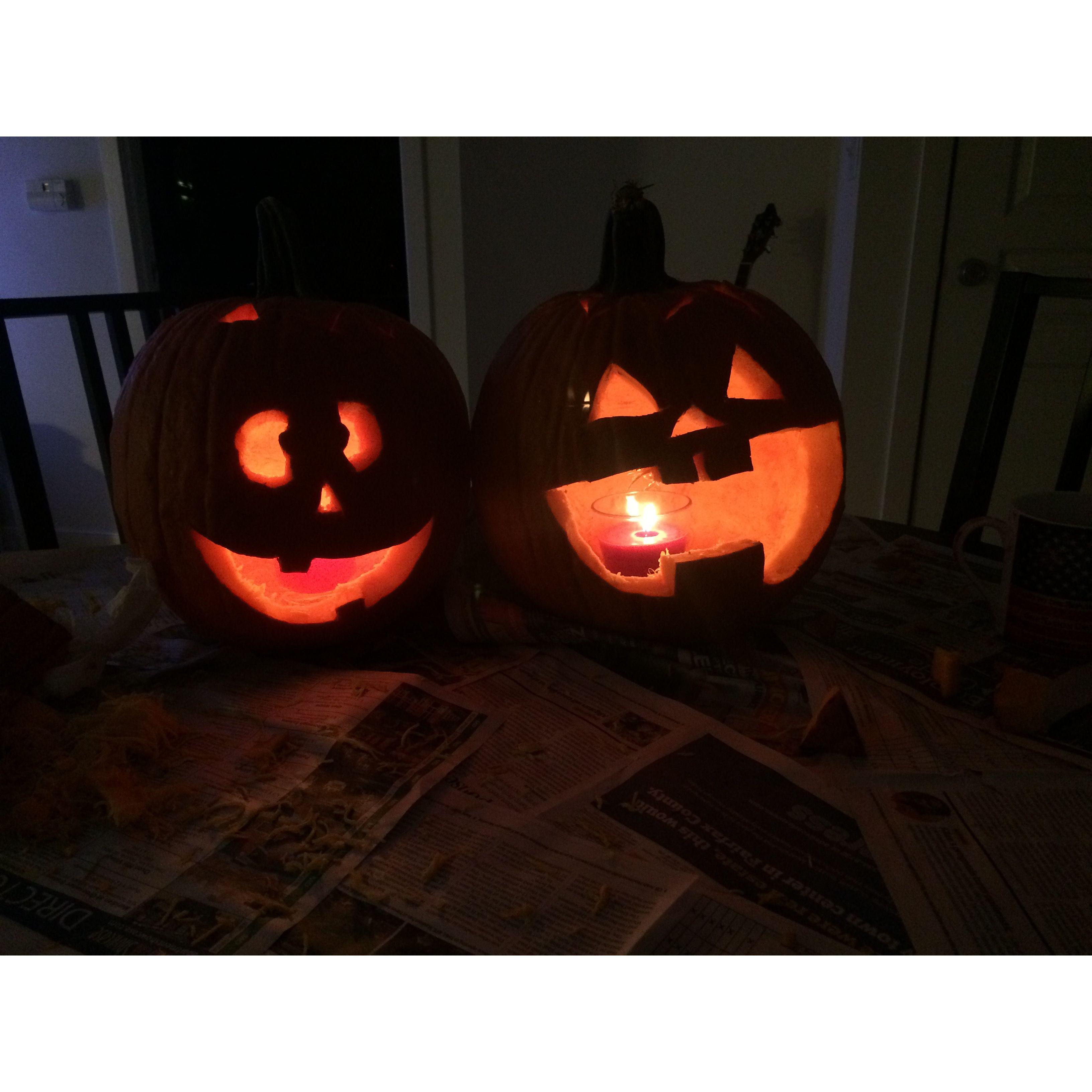 Jon’s first jackolantern; our first Halloween together