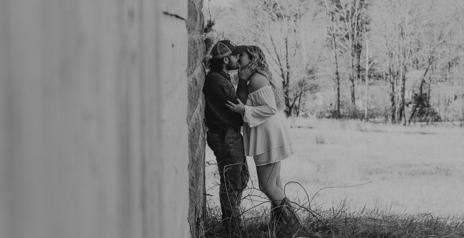 The Wedding Website of Tim Leary and Mya Manning