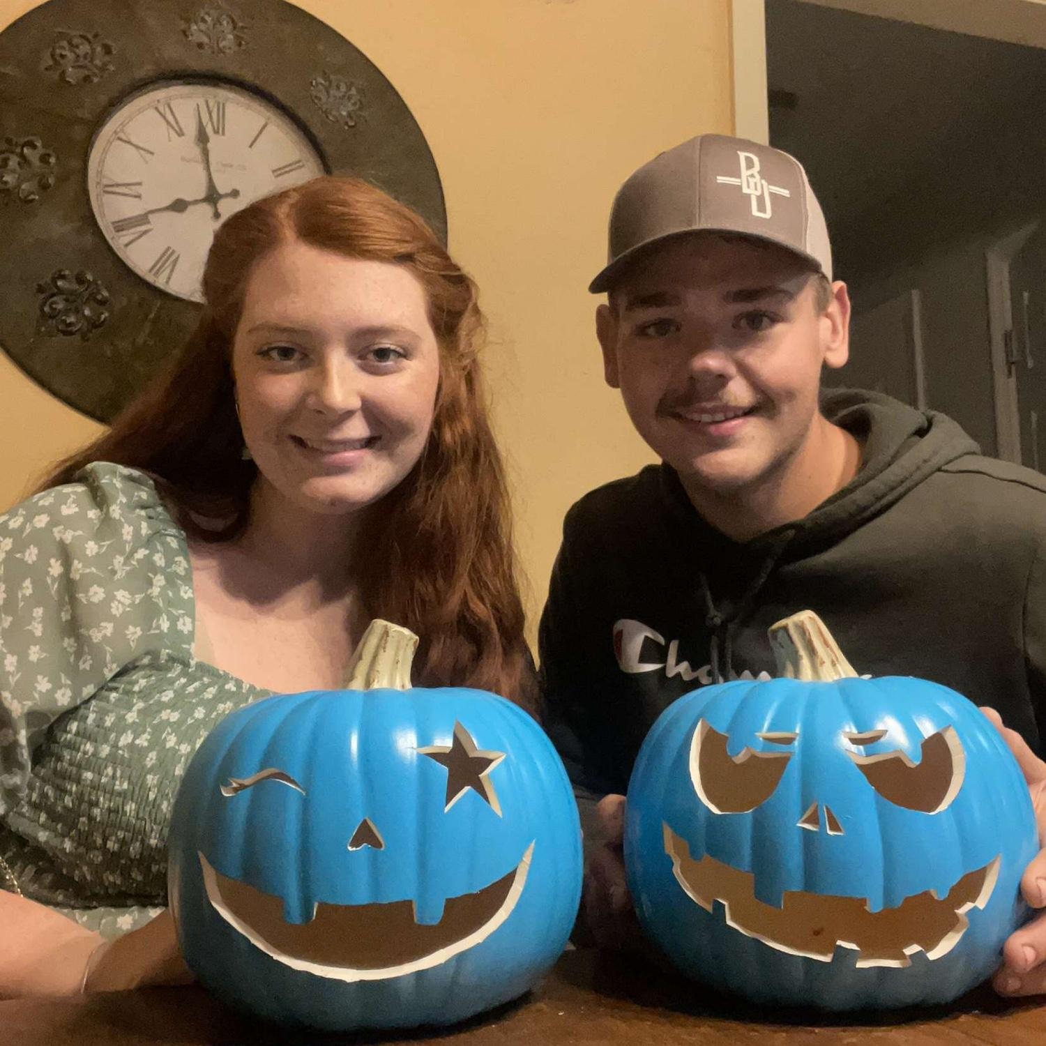 Halloween pumpkin carving!