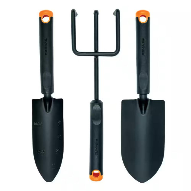 Fiskars 3-Piece Garden Tool Set