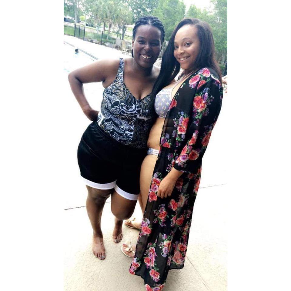 Pool day with my eldest sister Kristal Lopez