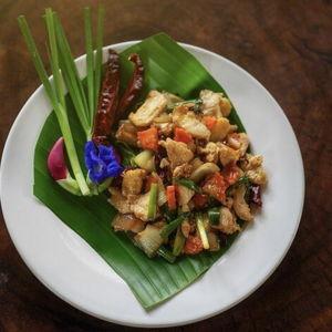 Thai Cooking Class for our Honeymoon