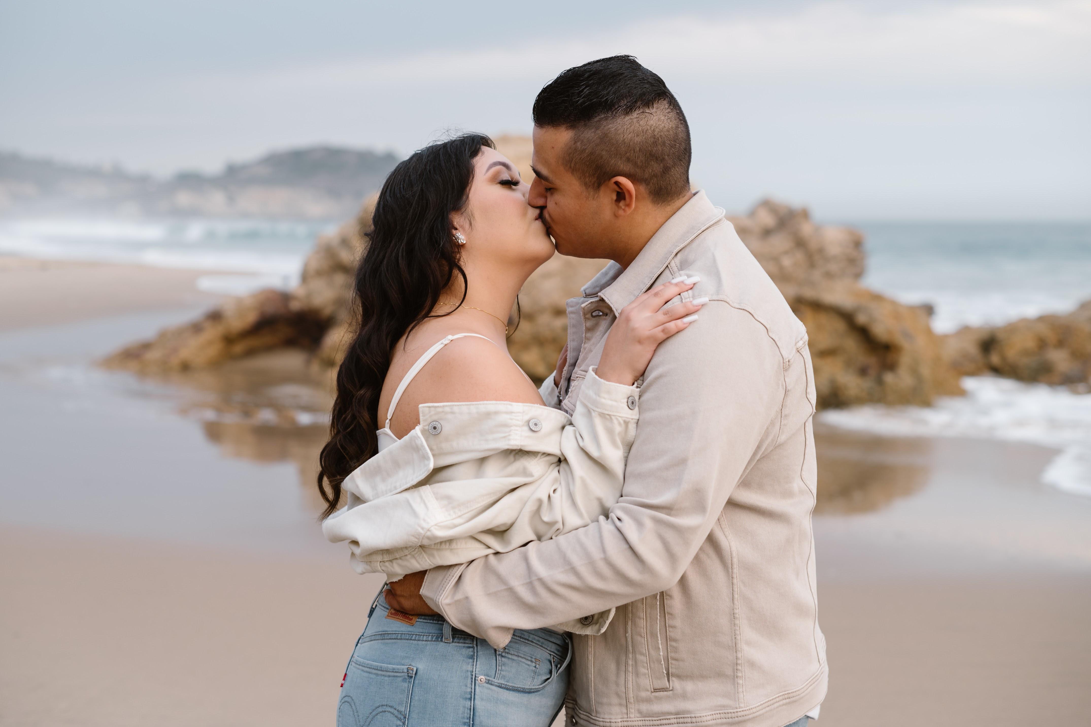 The Wedding Website of Melanie Villa and Kevin Olea