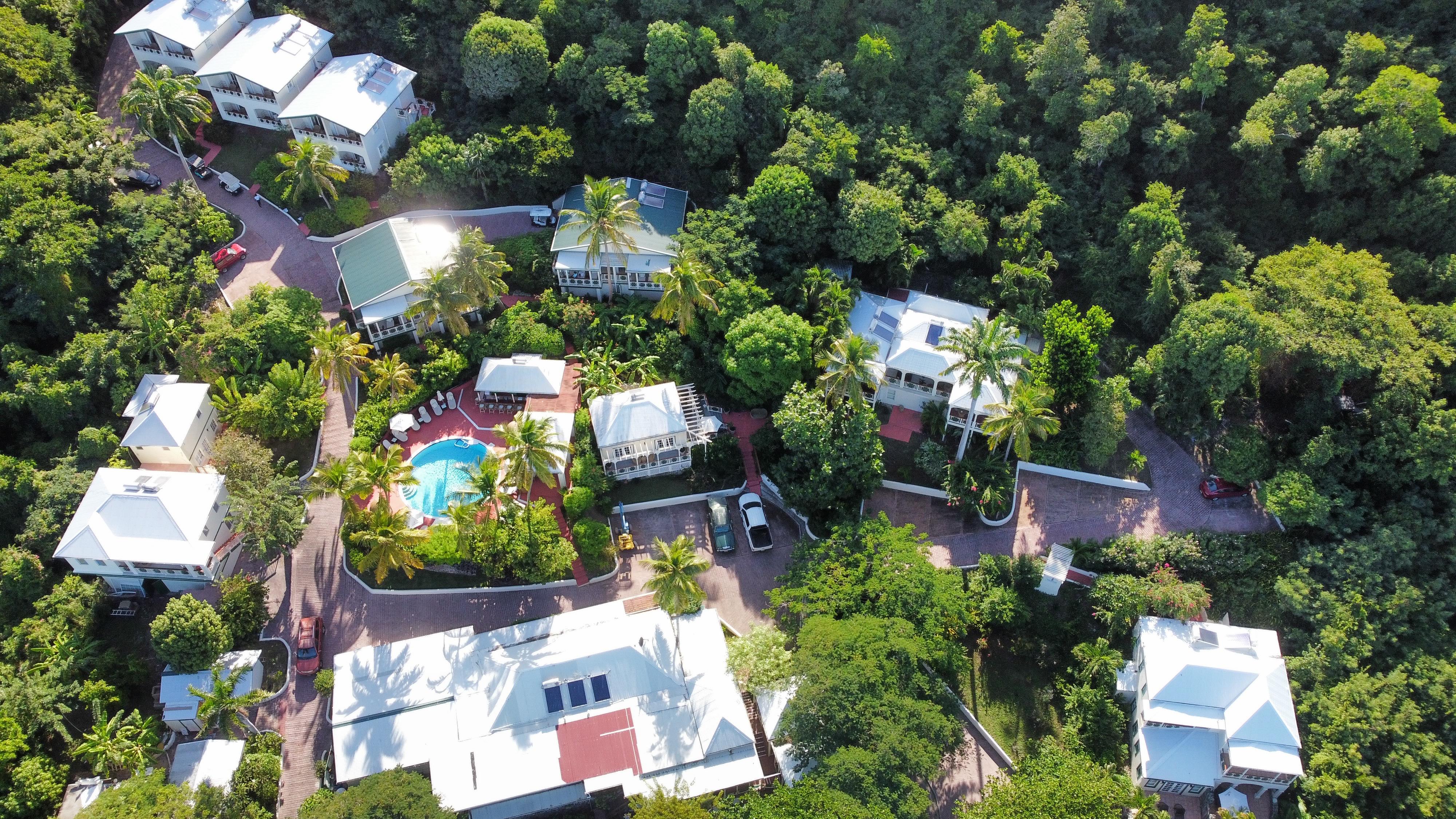 The Wedding Website of Jennifer Moore and Michael Noyes