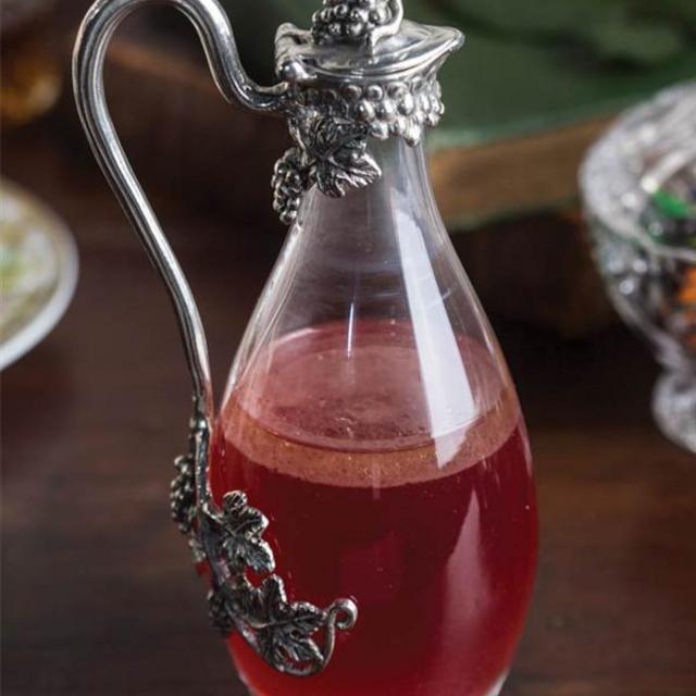 Days At The Vineyard Glass Cruet
