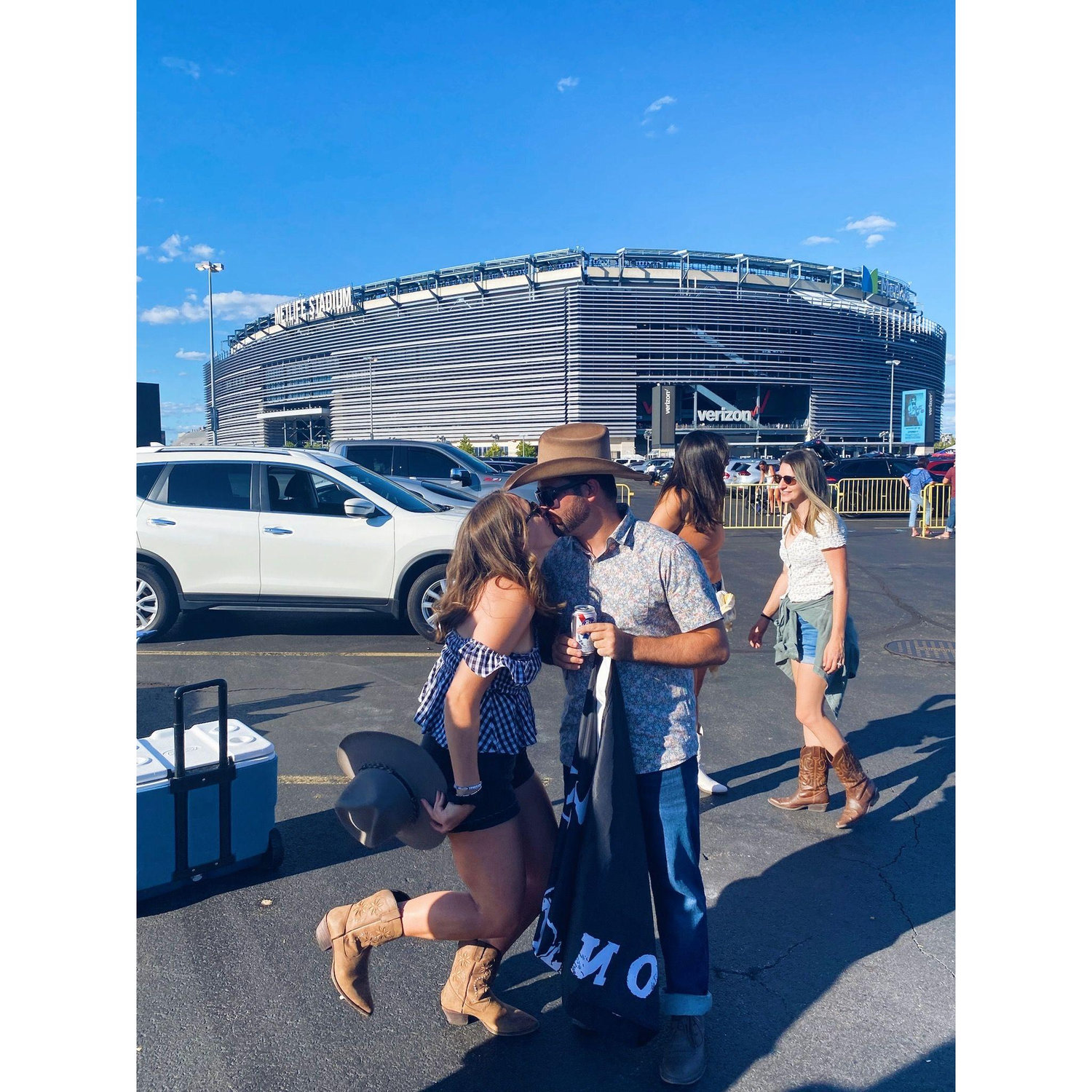 They also bonded over their love for country music. Maggie thought, “Where did I meet an Italian boy who loves country more than me?!”