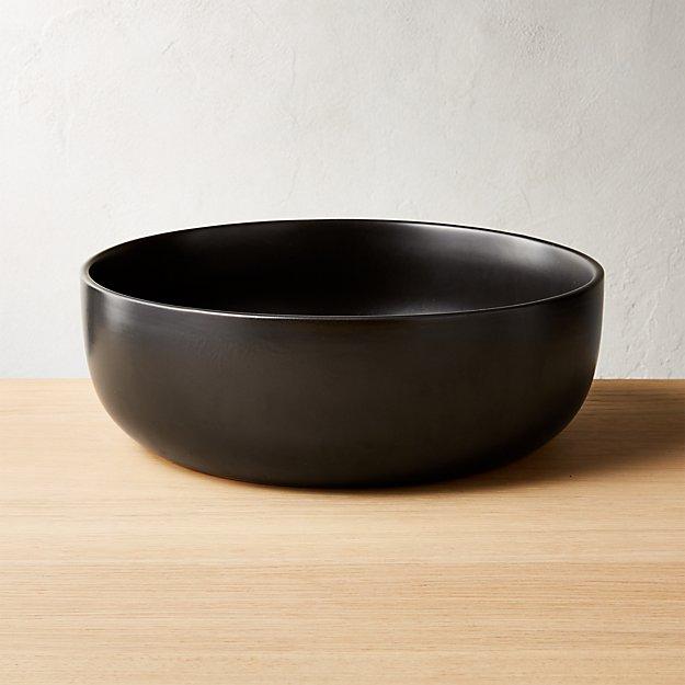 Crisp Matte Black Serving Bowl