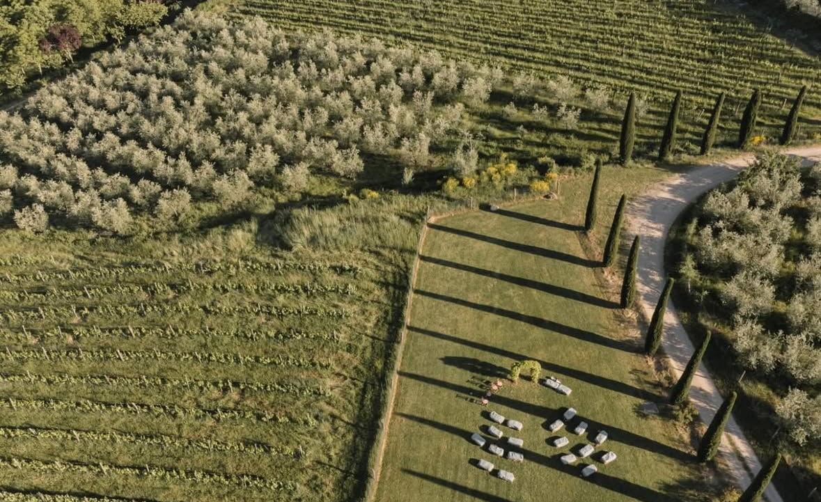 The Wedding Website of Nicole Montalvo and Gavin Griffin