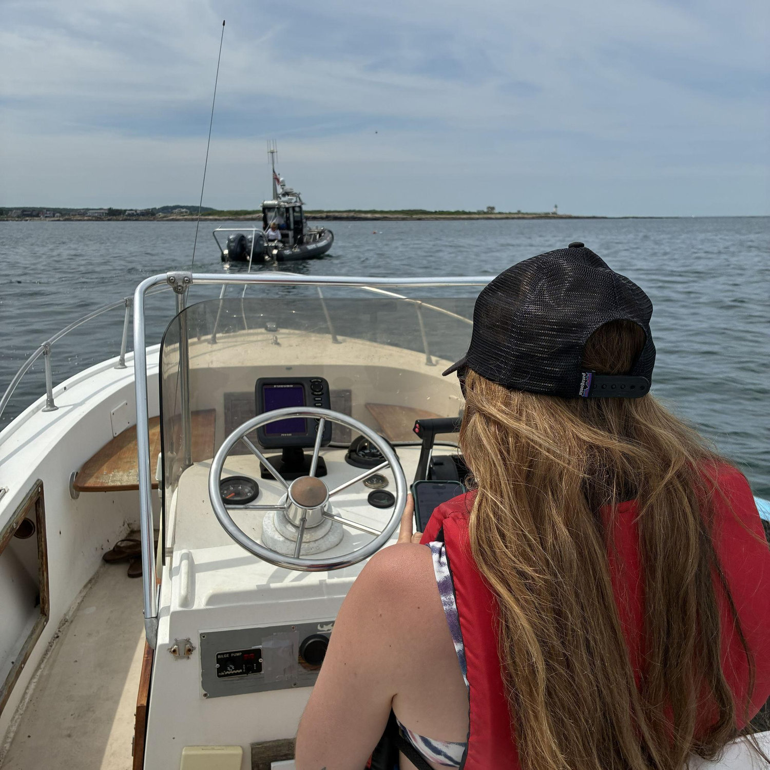 Getting towed in by the harbor master on Tragabigzanda / Taylor Skiff's maiden voyage