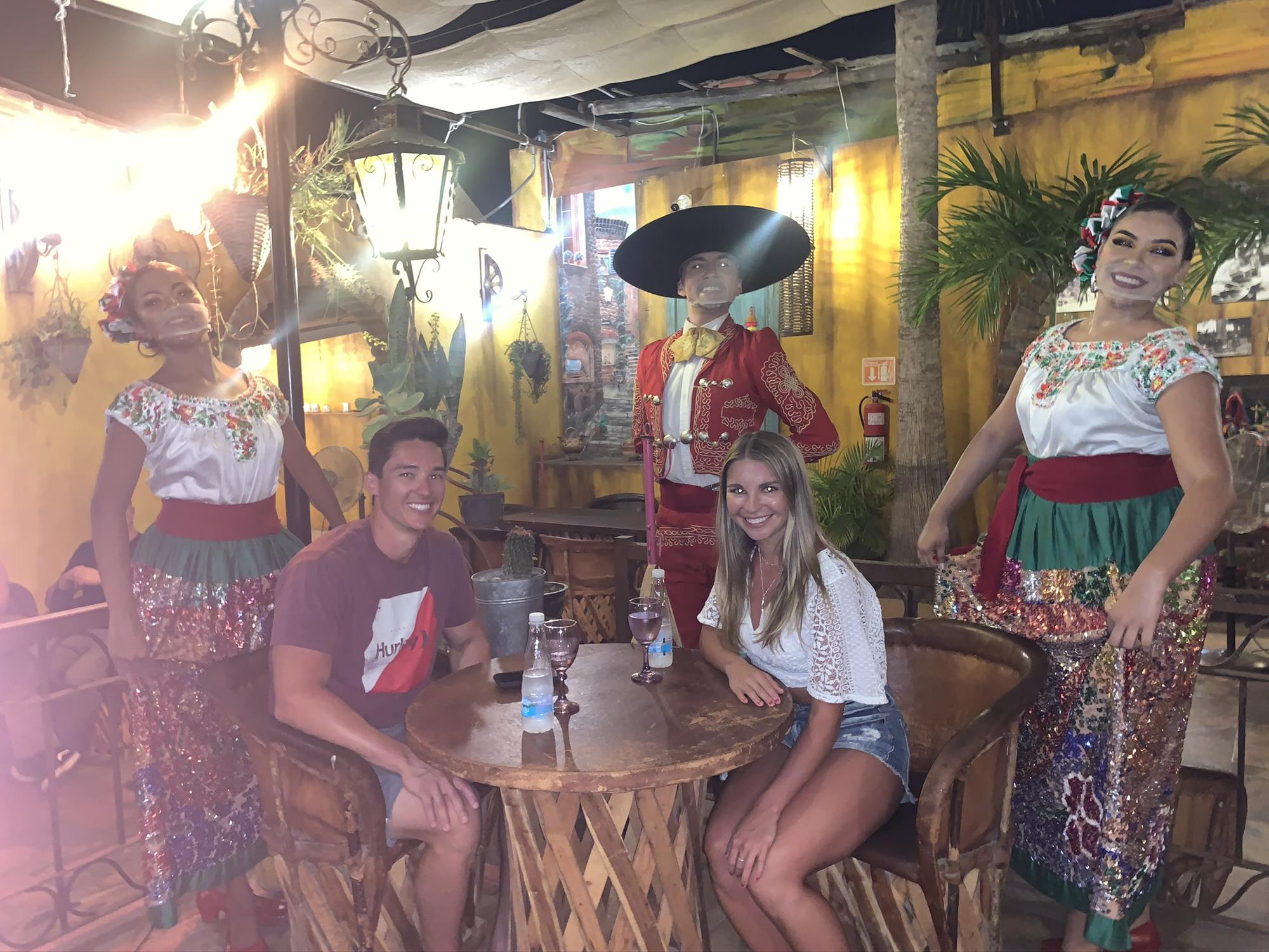 Fun dinner in Cabo