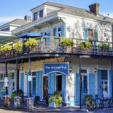 The Avenue Pub