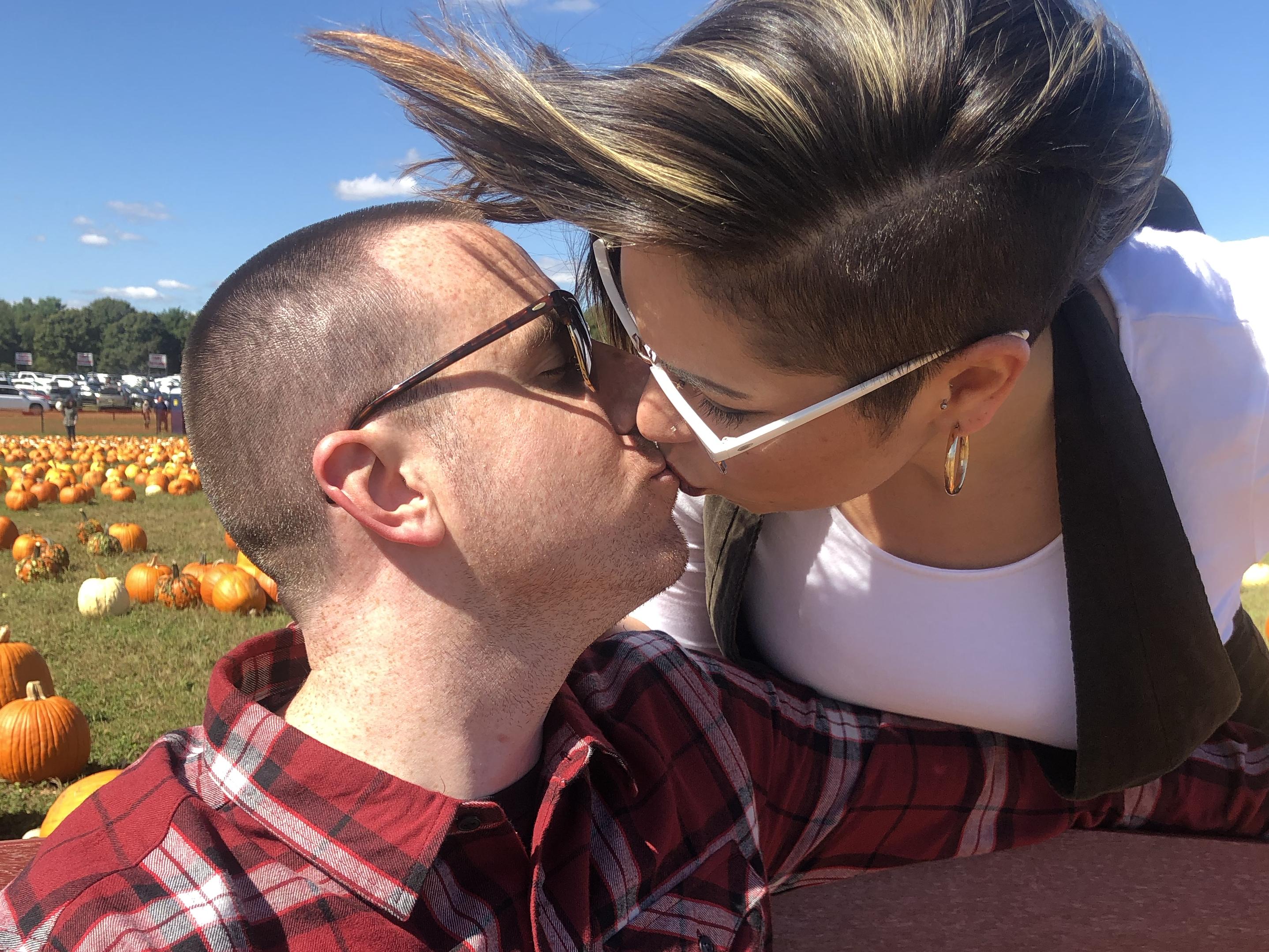 The Wedding Website of Raquel Diaz and Ryan Johnson