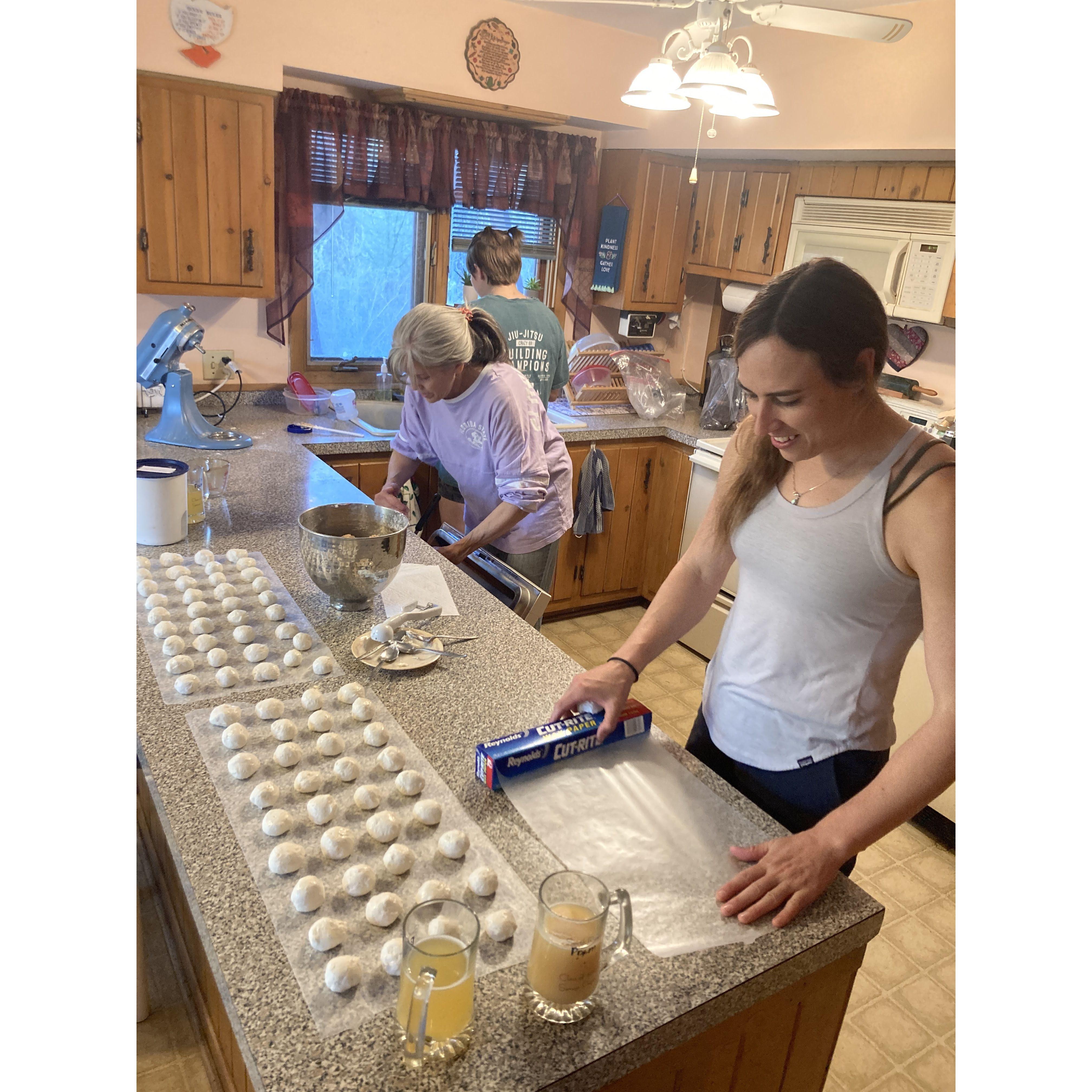 Ashleigh learning the Jentilet Easter traditions.