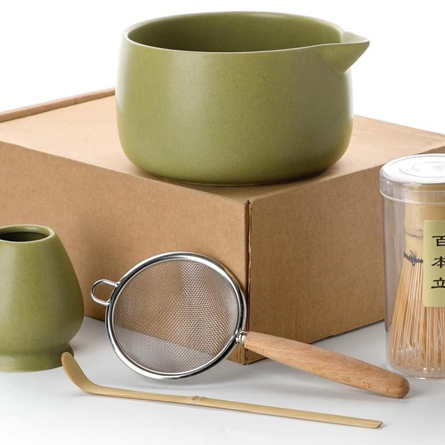 20OZ Matcha Whisk Set - 5PCS Japanese Tea Set Includes Matcha Bowl with Spout, Bamboo Whisk with Ceramic Holder, Bamboo Scoop and Sifter, Matcha Kit for Ceremony, Gift for Matcha Lovers (Matcha Green)