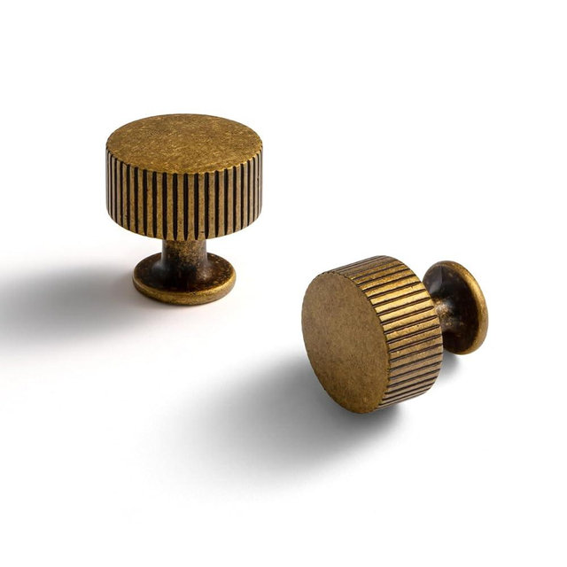 Goo-Ki Vintage Retro Antique Brass Zinc Alloy Cabinet Knob - Single Hole Striped Decorations Cabinet Pull Hardware for Bedroom, Kitchen, 6 Pack