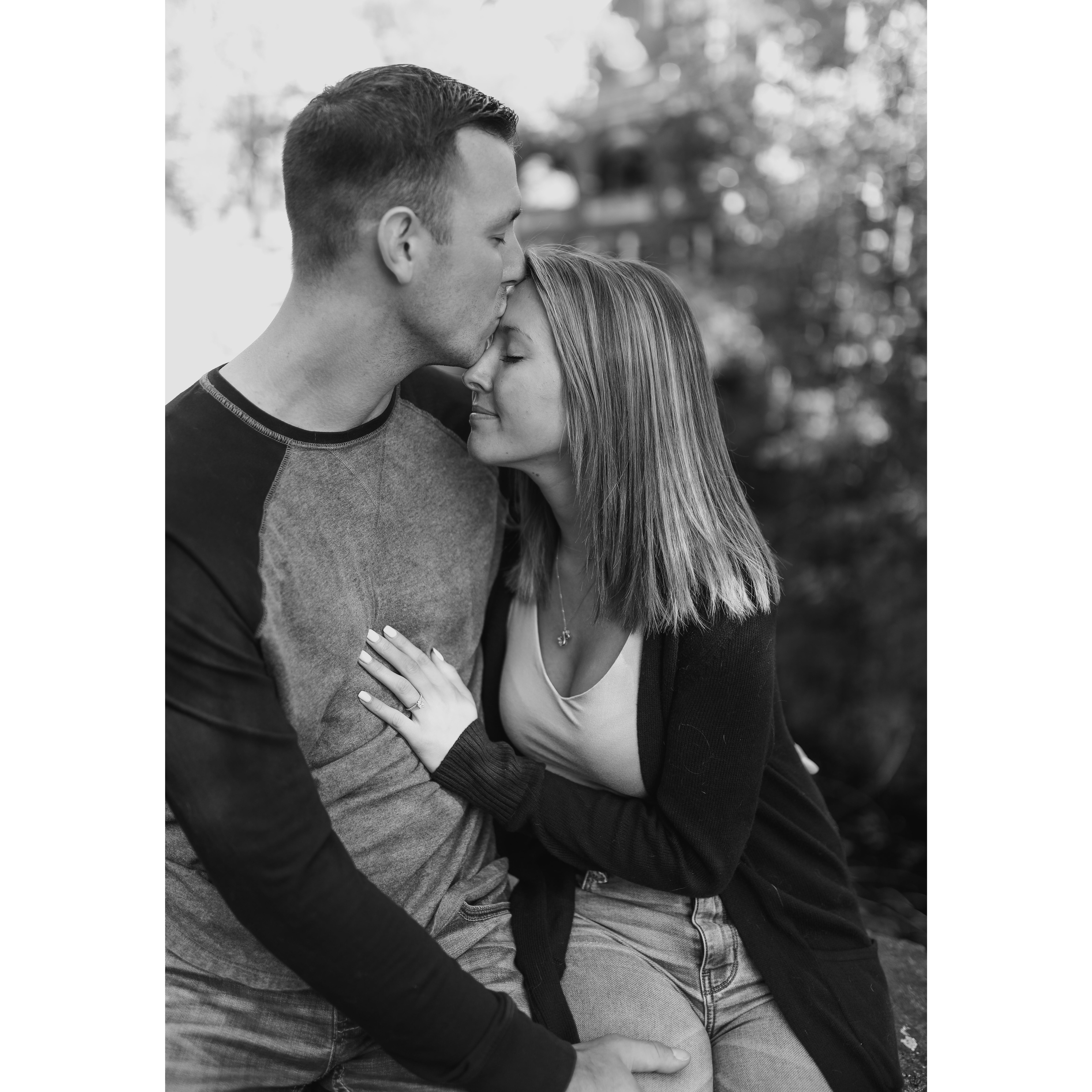 Engagement photo. 
Taken at Glensheen Mansion. 
PC: Delaney Vavra.
