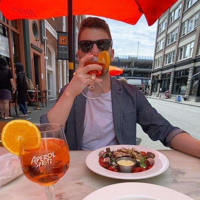 Worst Italian food in Victoria (I said what I said, period), but the best midday date. The day Jay said I love you for the first time. 16 July 2020