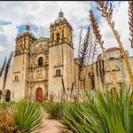 TEMPLO DE SANTO DOMINGO & BOTANICAL GARDEN
