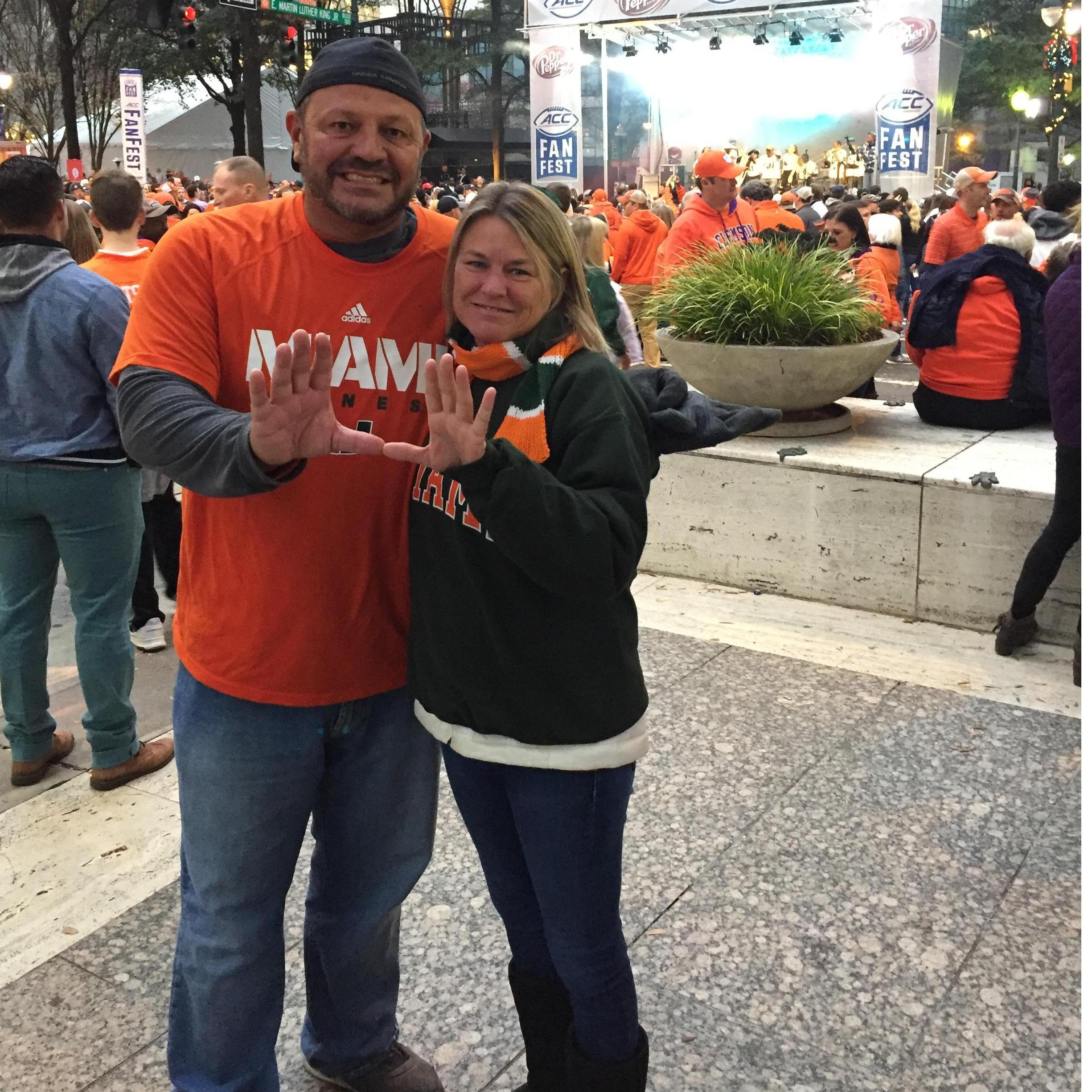 Having fun before a big game for ‘the U’ 🙌