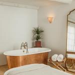 La Vidorra Spa at The Scott