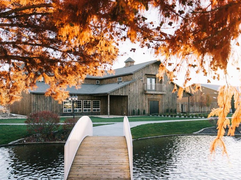 The Wedding Website of Kelsey Newcomb and Chandler Griffin