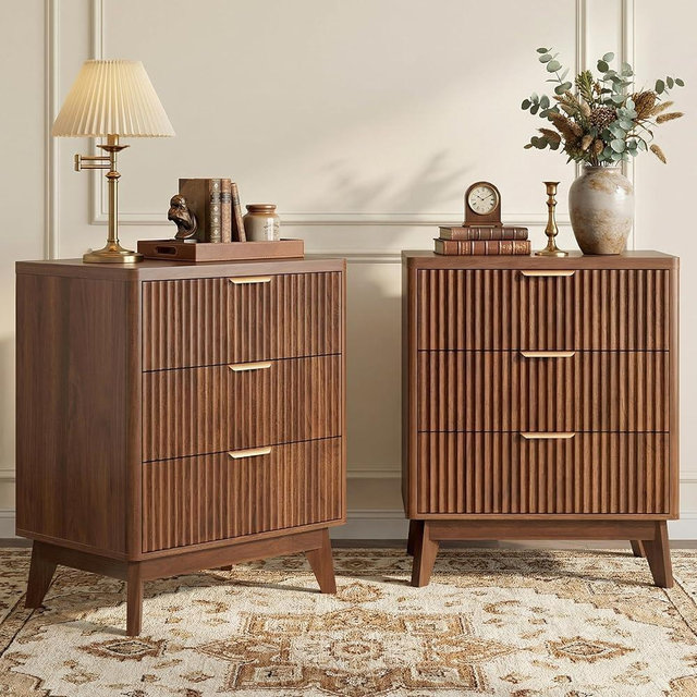 LYNCOHOME Fluted Nightstand Set of 2, Wood Bedside Table with 3 Drawers, Modern Farmhouse Storage End Table for Bedroom, Walnut
