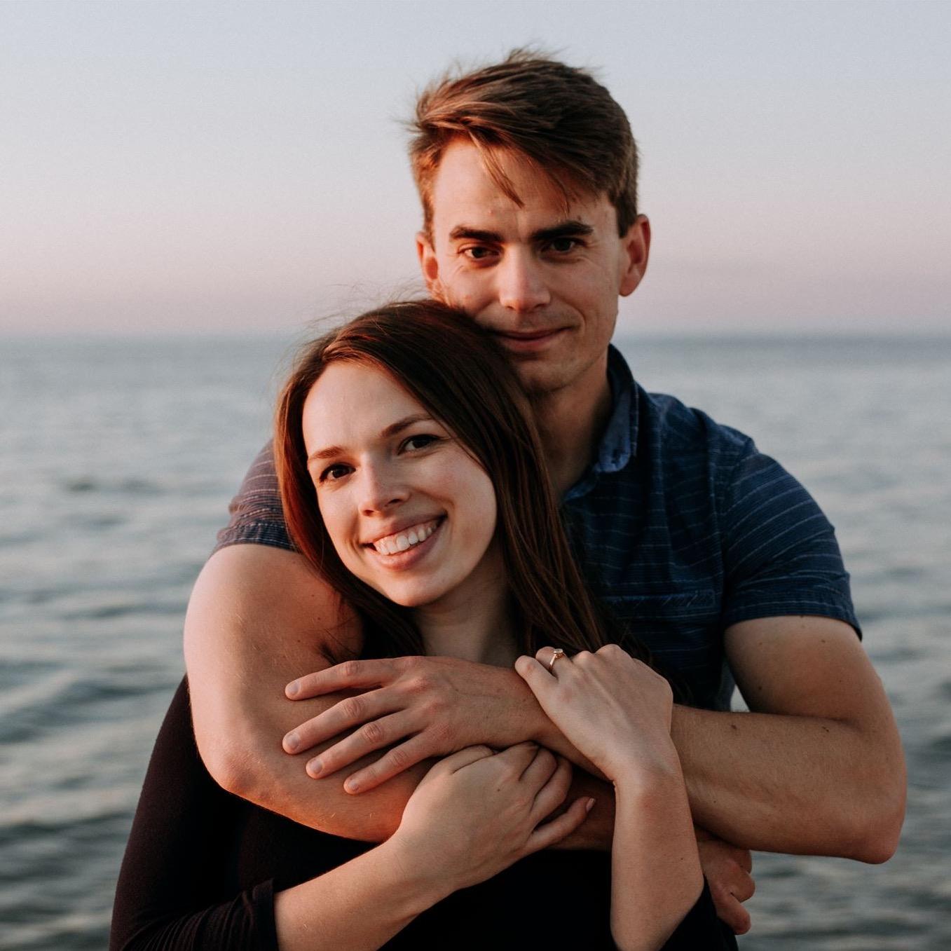 <3