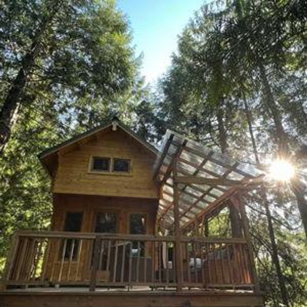 Off the Grid Hide-away