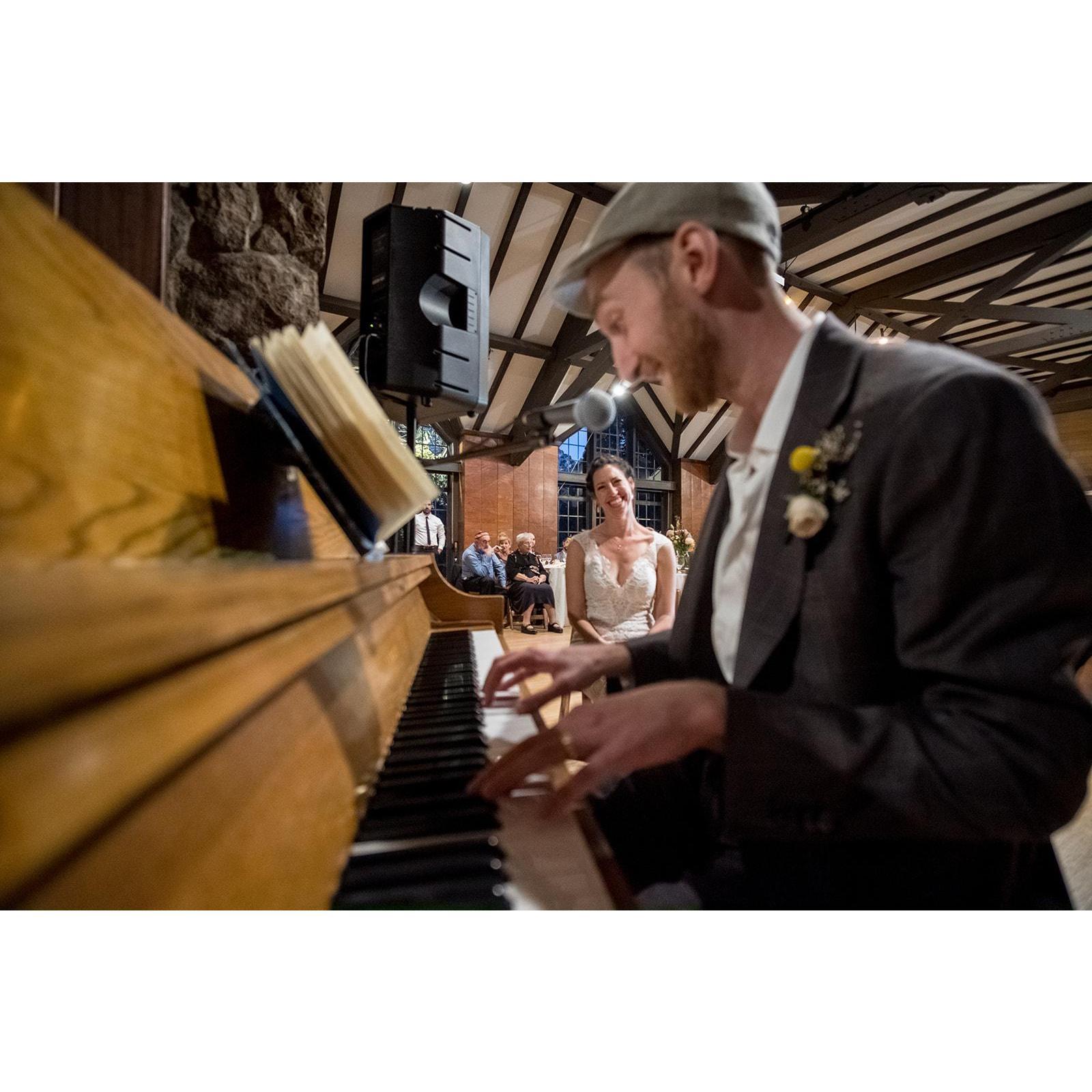 Yonatan performing the love song he composed for Tamara