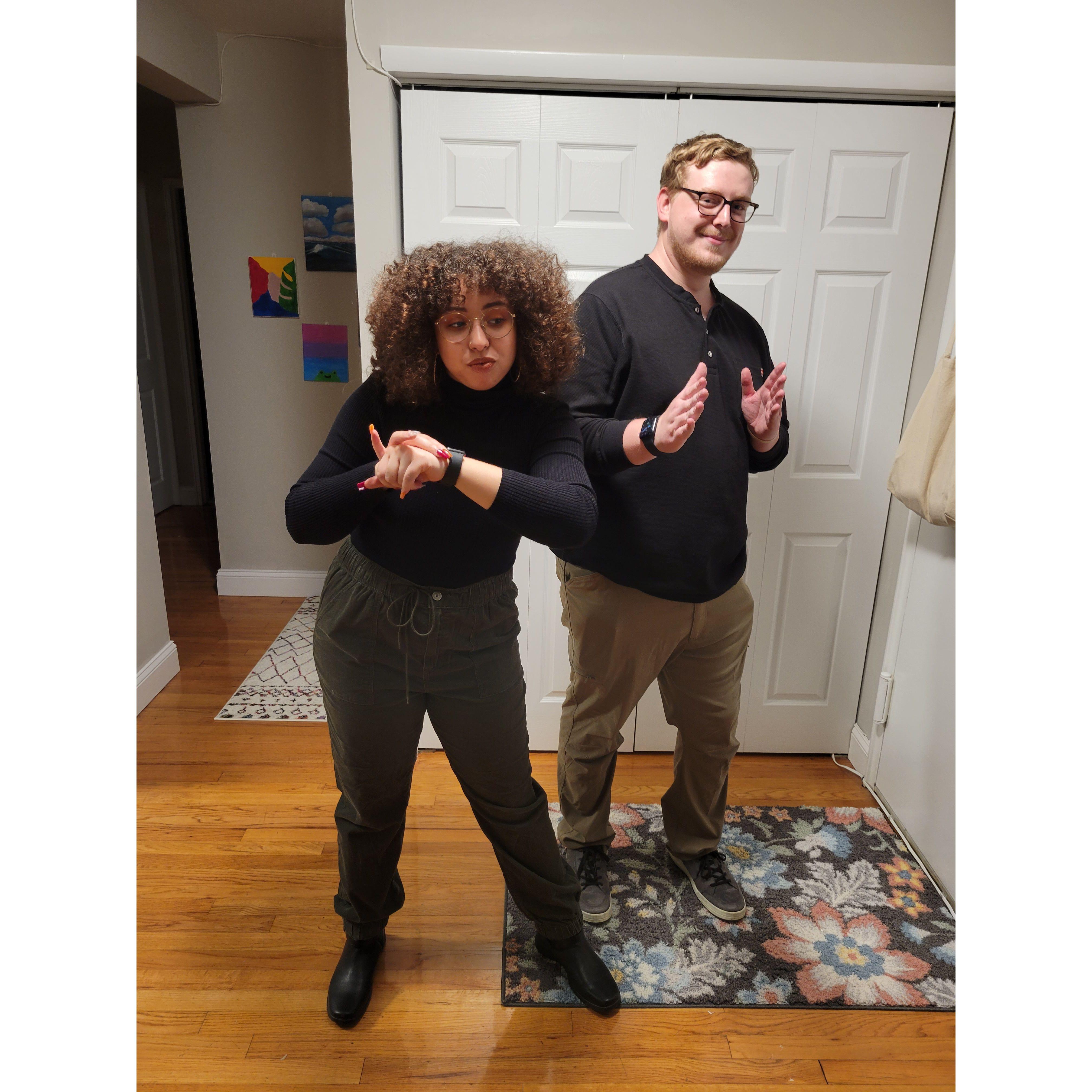 Halloween 2021: Matt's first trip to New Jersey; dressed up as Kim Possible and Ron Stoppable | El primer viaje de Matt at Nueva Jersey, se vistieron como personajes de Kim Possible.