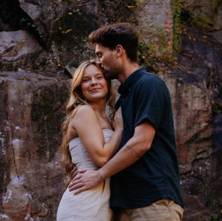 Engagement pictures! Taken October 2024, Forest Hill Park