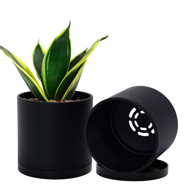 D'vine Dev 2 Pack 4.5 Inch Modern Plastic Plant Pots, Small Garden Planters for Plant with Drainage Holes and Saucers, Black Color, 74-Y-F-1