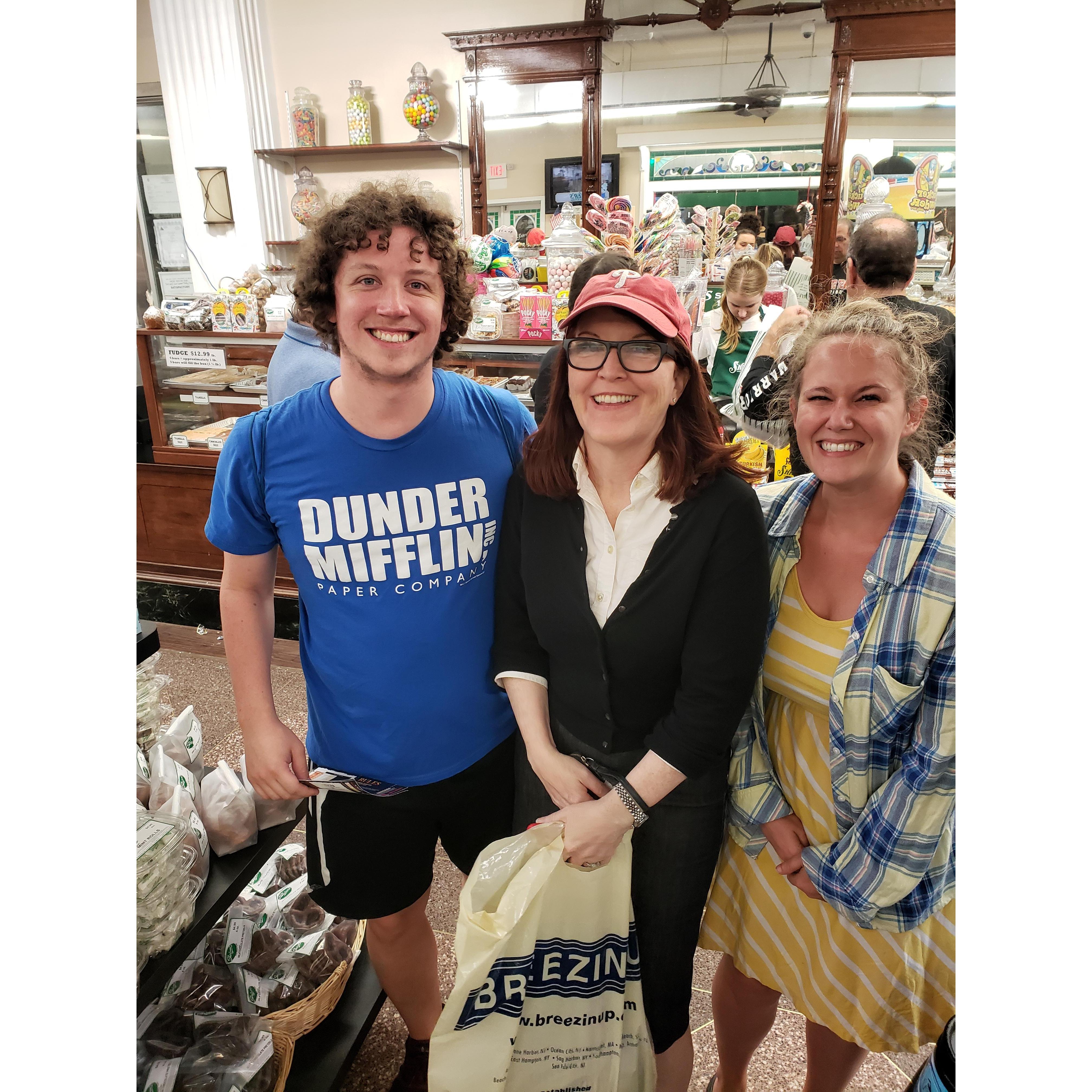 That time we met Kate Flannery (Meredith) from our all time fav show, The Office