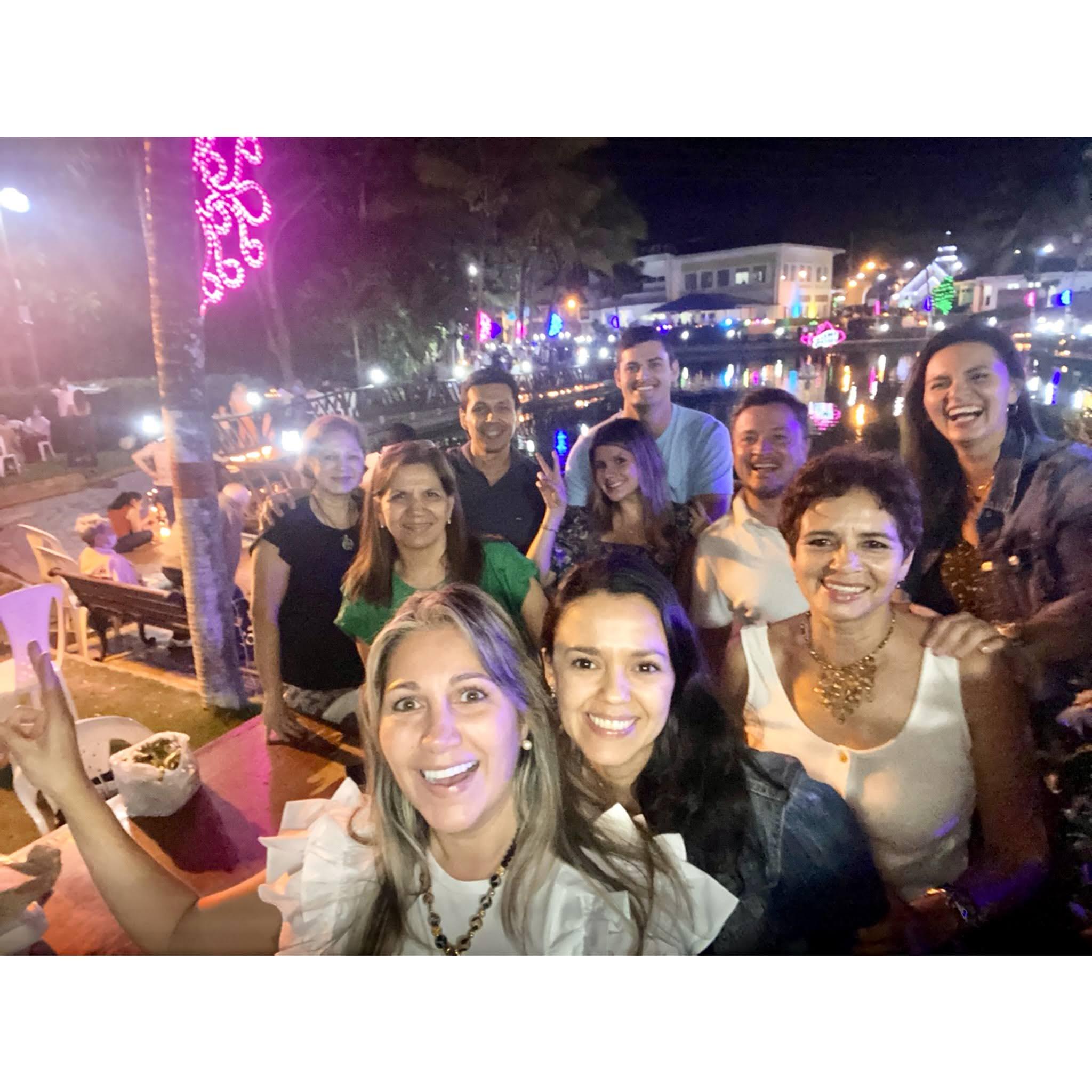 Christmas 2022 with Las Mendozas! 