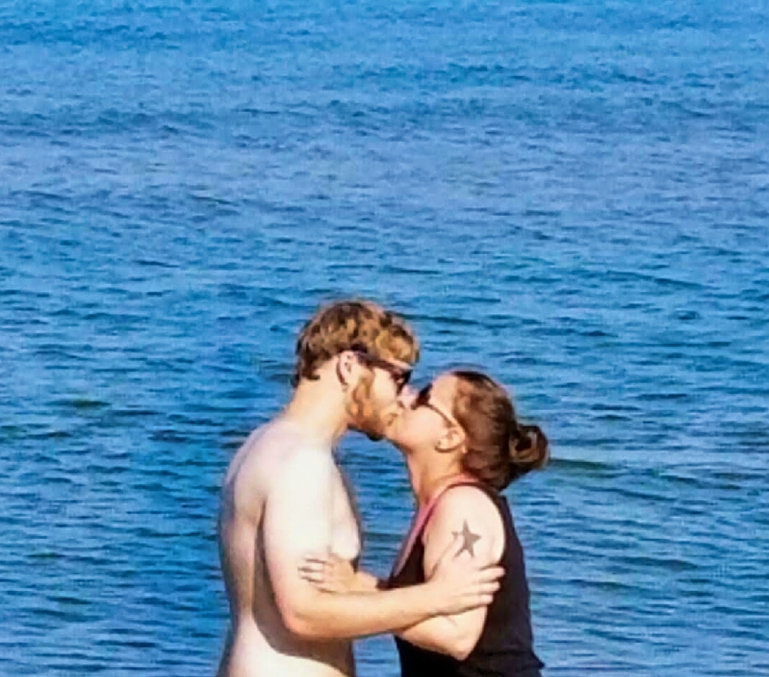 The Wedding Website of Amanda Brom and Cole Jochimsen