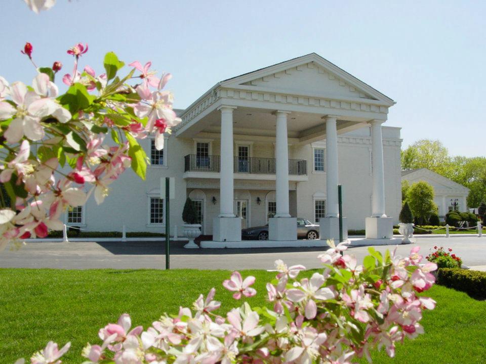The Wedding Website of Michelle Powers and Rudy Gamboa