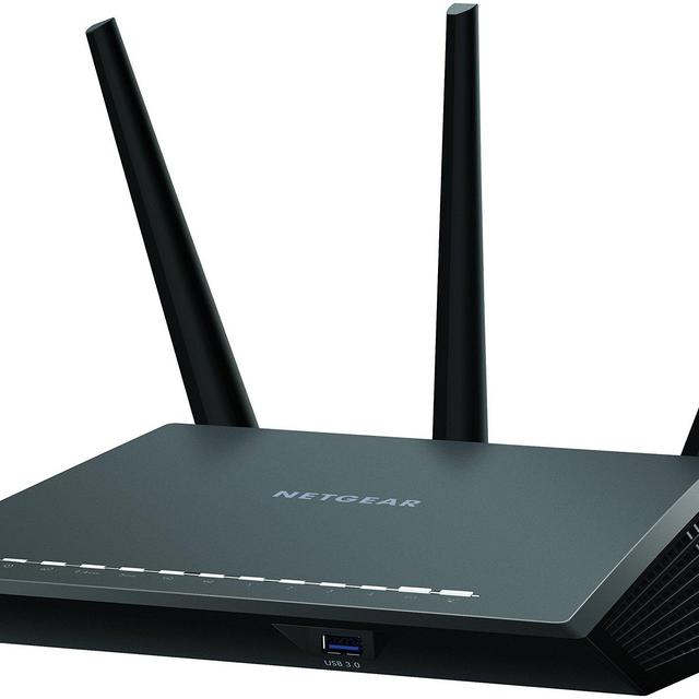 NETGEAR Nighthawk AC1900 Dual Band Wi-Fi Gigabit Router (R7000) with Open Source Support. Compatible with Amazon Echo/Alexa