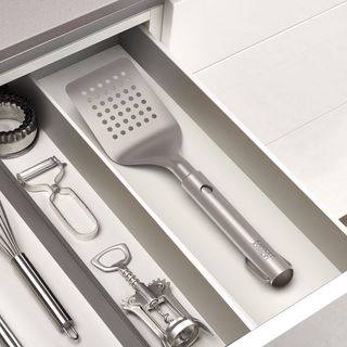 GrillOut BBQ Turner with Retractable Head