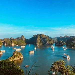 Halong Bay Cruise & Cave Exploration Excursion