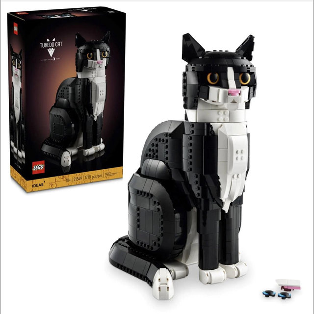 Tuxedo Cat 21349 | Ideas | Buy online at the Official LEGO® Shop US