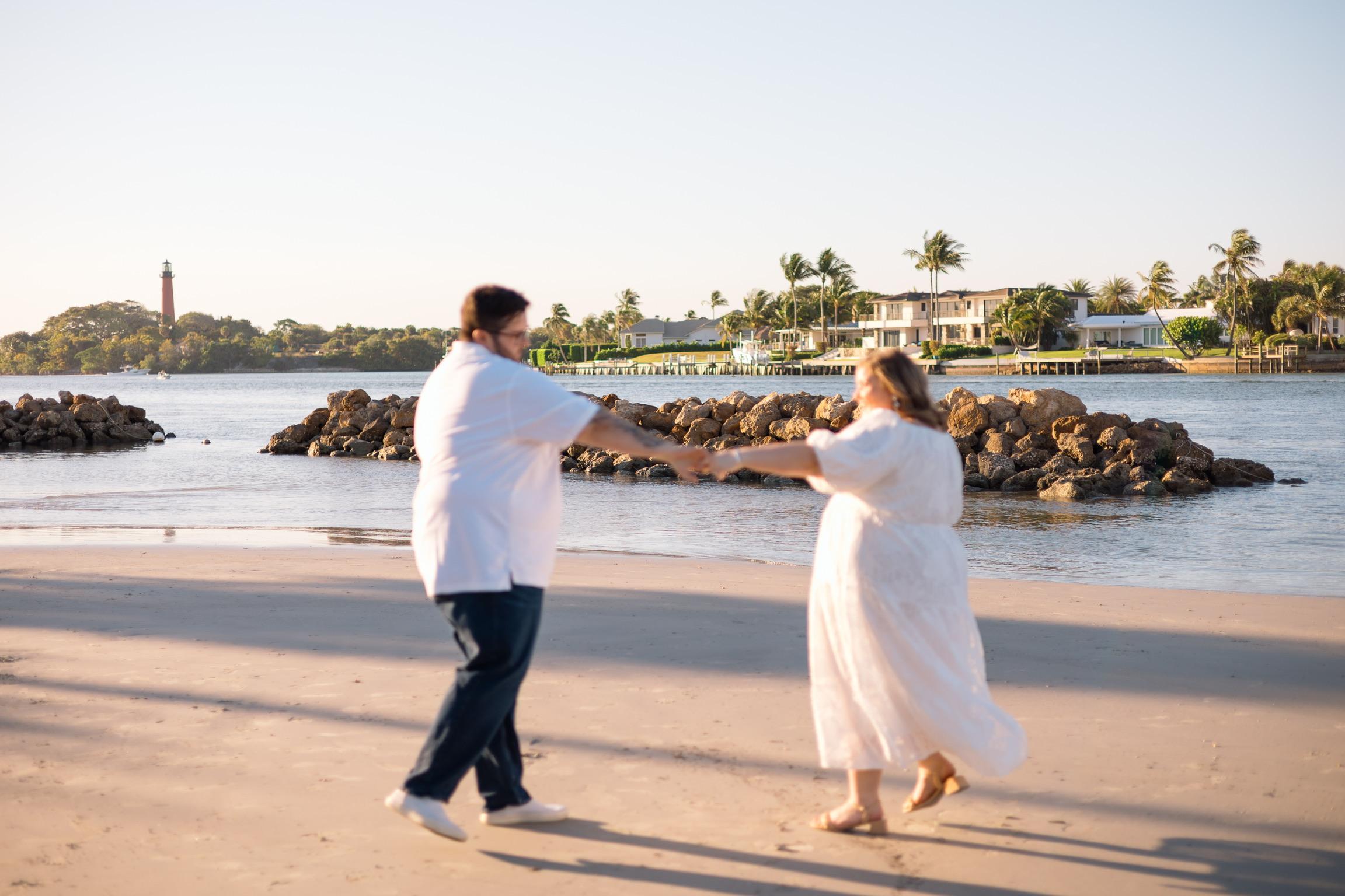 The Wedding Website of ZACH DAVIS and EMILY HESSLER