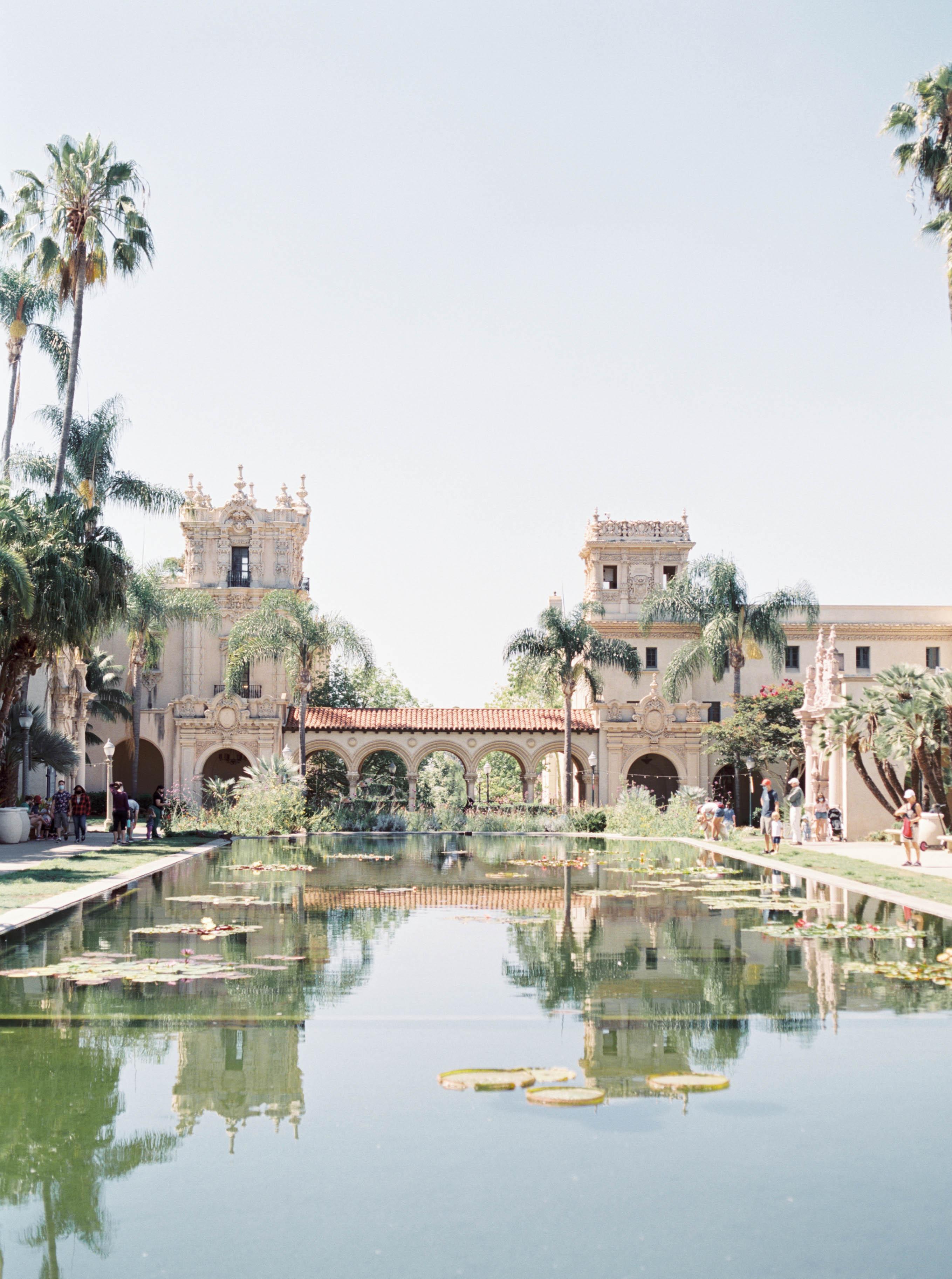 The Wedding Website of Ashley Carter and Gabriel Foard