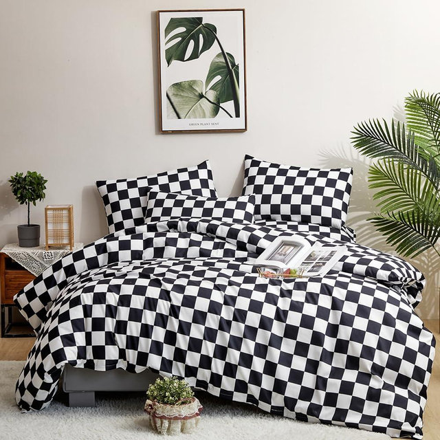 CLOTHKNOW Black White Plaid Queen Comforter Set 3Pcs Grid Bedding Comforter Sets Soft Checker Geometric Queen Comforter with 2 x Pillow Cases