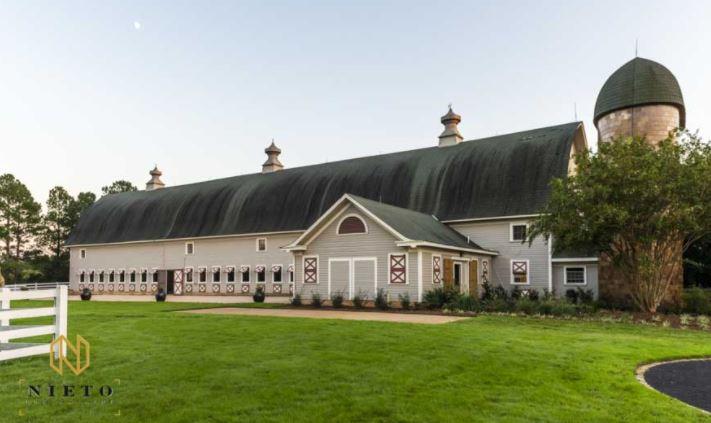 The Wedding Website of Danielle Knaub and Richard Arvan