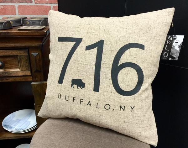 716 THROW PILLOW