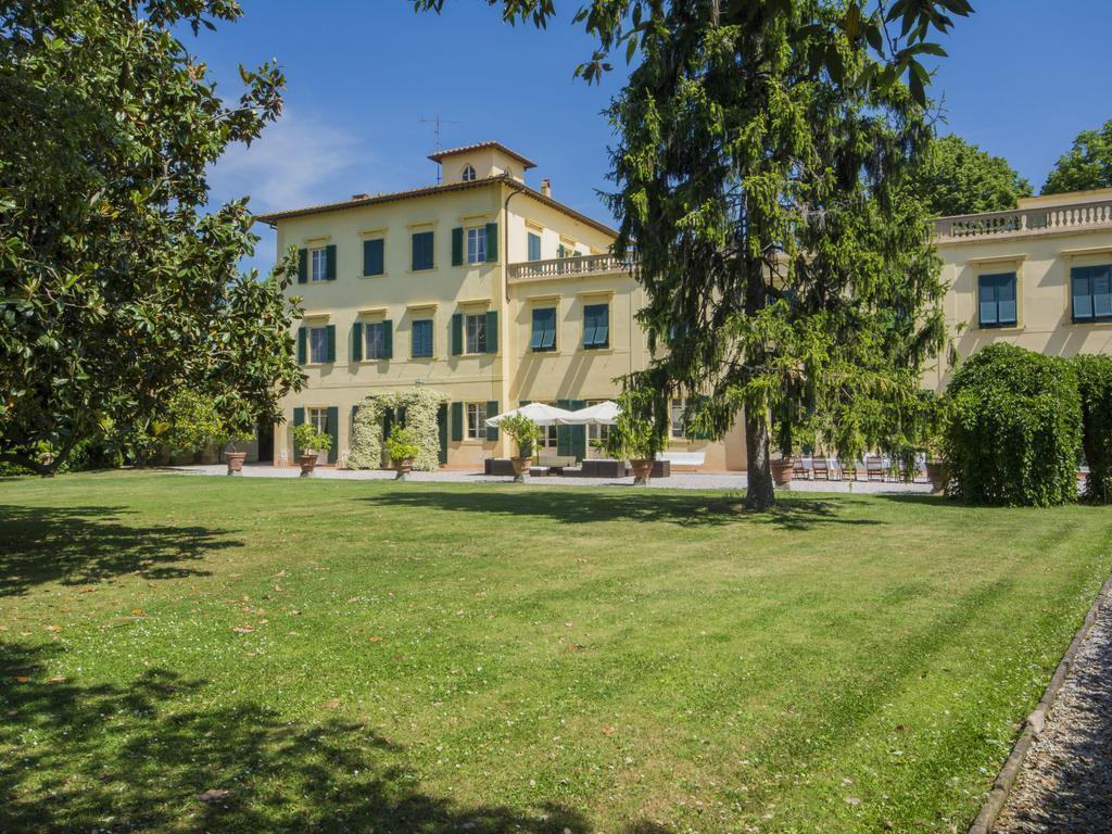 The Wedding Website of Jasmine Watters and Nicholas Park